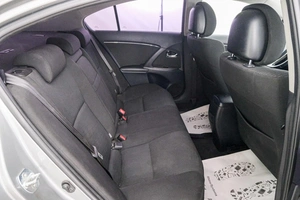 Седан Toyota Avensis 2009 года, 1189000 рублей, Красноярск