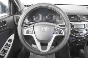 Хетчбэк Hyundai Solaris 2011 года, 879000 рублей, Кемерово