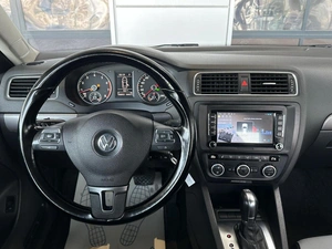 Седан Volkswagen Jetta 2012 года, 1190000 рублей, Уфа