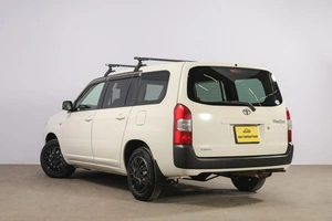 Универсал Toyota Probox 2017 года, 1239000 рублей, Новосибирск