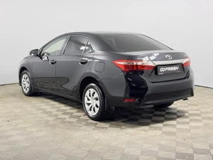 Седан Toyota Corolla 2013 года, 869900 рублей, Казань