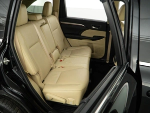 Внедорожник Toyota Highlander 2017 года, 3489050 рублей, Москва