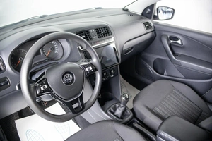 Седан Volkswagen Polo 2015 года, 849000 рублей, Пермь