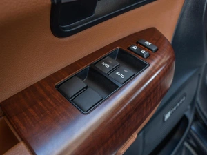 Внедорожник Toyota Sequoia 2014 года, 11890000 рублей, Волгоград
