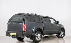 Пикап Toyota Hilux 2013 года, 2299000 рублей, Красноярск