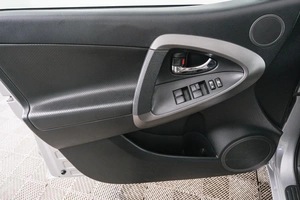 Внедорожник Toyota RAV4 2009 года, 1499000 рублей, Красноярск