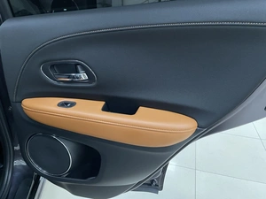 Внедорожник Honda Vezel 2016 года, 1597000 рублей, Солонцы