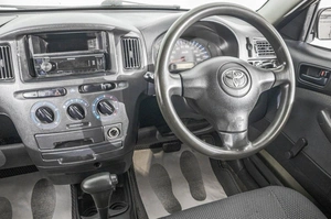 Универсал Toyota Succeed 2002 года, 499000 рублей, Барнаул
