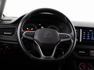 Лифтбек Volkswagen Polo 2021 года, 1299300 рублей, Москва