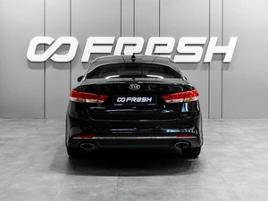 Седан Kia Optima 2018 года, 1850000 рублей, Тюмень