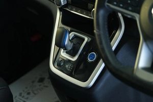 Минивэн Nissan Serena 2018 года, 1909000 рублей, Омск