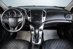 Седан Chevrolet Cruze 2013 года, 629000 рублей, Тюмень