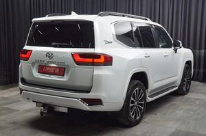Внедорожник Toyota Land Cruiser 2022 года, 12500000 рублей, Красноярск