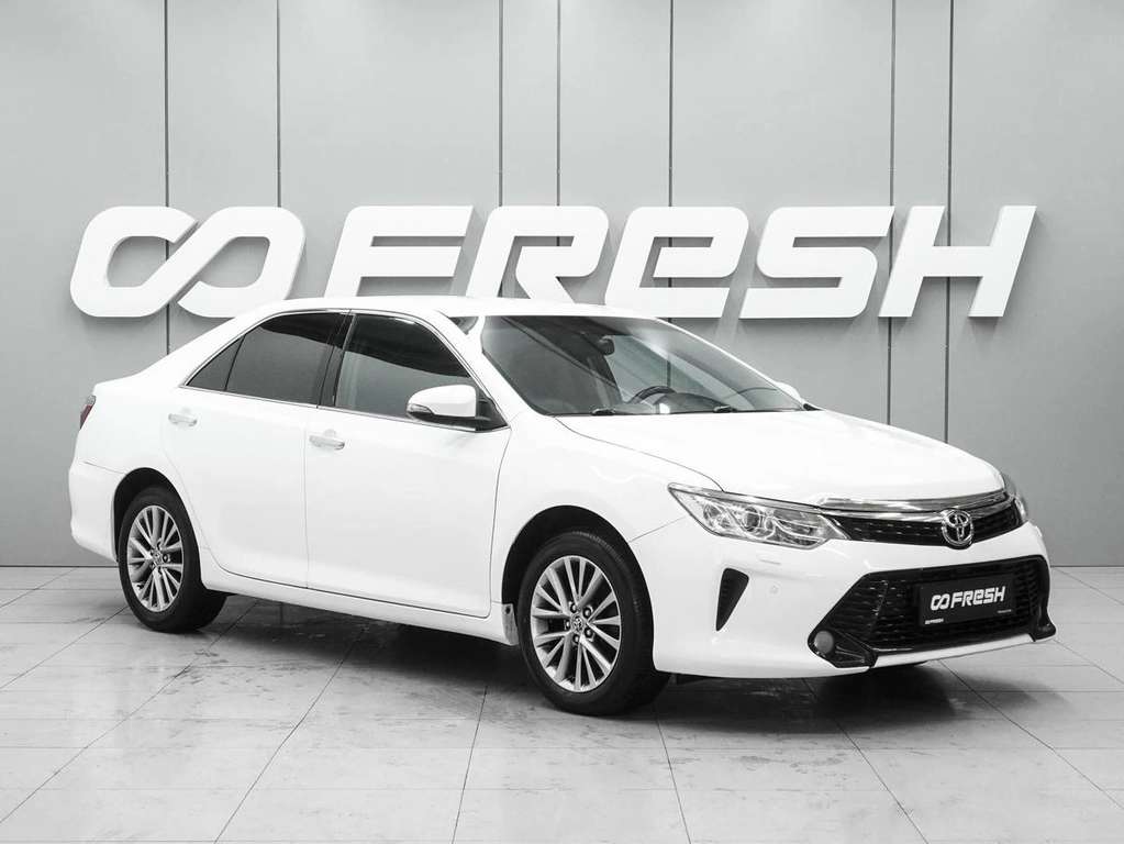 Седан Toyota Camry 2015 года, 2000000 рублей, Ростов-на-Дону