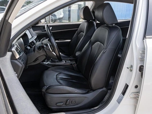 Седан Kia Optima 2019 года, 1921000 рублей, Краснодар