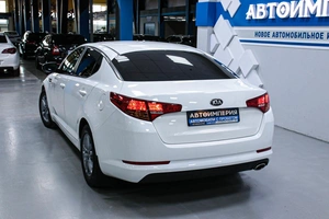 Седан Kia Optima 2013 года, 998000 рублей, Солонцы