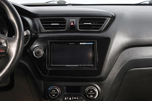 Седан Kia Rio 2013 года, 989000 рублей, Новосибирск