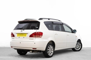 Минивэн Toyota Ipsum 2001 года, 989000 рублей, Барнаул