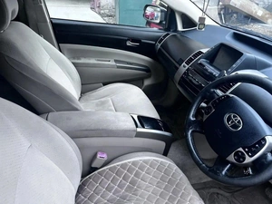 Лифтбек Toyota Prius 2005 года, 620000 рублей, Красноярск