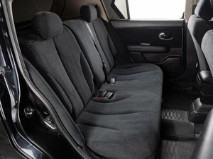 Хетчбэк Nissan Tiida 2011 года, 599000 рублей, Тюмень