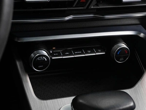 Внедорожник Geely Coolray 2023 года, 1699000 рублей, Тюмень