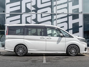 Минивэн Honda Stepwgn 2018 года, 2130000 рублей, Краснодар
