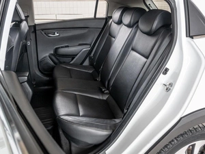 Хетчбэк Kia Rio X-Line 2017 года, 1549000 рублей, Краснодар