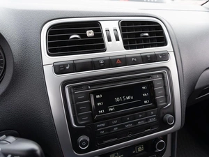 Седан Volkswagen Polo 2016 года, 1099000 рублей, Саратов