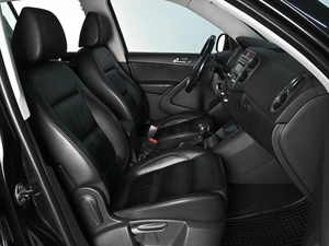 Внедорожник Volkswagen Tiguan 2010 года, 1329000 рублей, Ростов-на-Дону