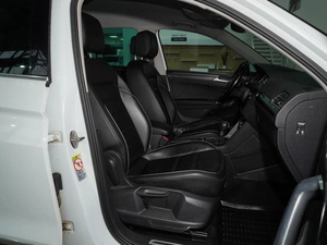 Внедорожник Volkswagen Tiguan 2018 года, 1898000 рублей, Тверь