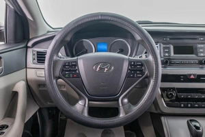 Седан Hyundai Sonata 2017 года, 1599000 рублей, Барнаул