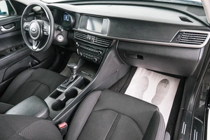 Седан Kia Optima 2017 года, 1949000 рублей, Красноярск