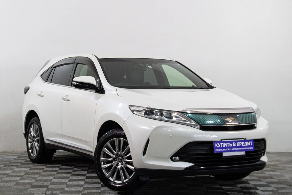 Внедорожник Toyota Harrier 2018 года, 2959000 рублей, Сургут