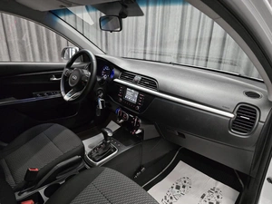 Седан Kia Rio 2019 года, 949000 рублей, Красноярск