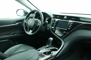 Седан Toyota Camry 2019 года, 3130000 рублей, Красноярск