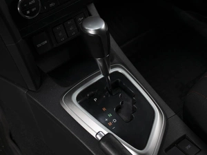 Хетчбэк Toyota Auris 2015 года, 1599000 рублей, Омск