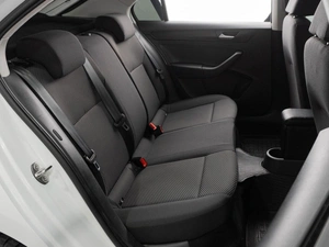 Лифтбек Volkswagen Polo 2022 года, 1430000 рублей, Тюмень
