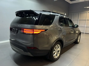 Внедорожник Land Rover Discovery 2017 года, 3647000 рублей, Красноярск