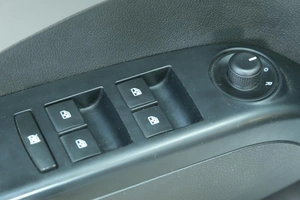 Хетчбэк Chevrolet Aveo 2013 года, 679000 рублей, Омск