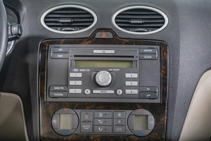Седан Ford Focus 2006 года, 539000 рублей, Томск