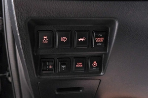 Внедорожник Nissan Pathfinder 2015 года, 1989000 рублей, Красноярск