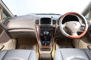 Внедорожник Toyota Harrier 1999 года, 979000 рублей, Новосибирск