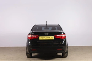 Седан Kia Rio 2012 года, 899000 рублей, Новосибирск