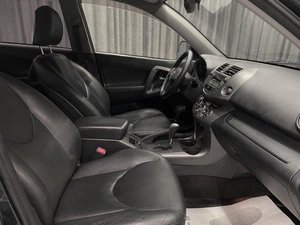 Внедорожник Toyota RAV4 2009 года, 1400000 рублей, Красноярск