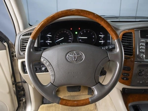 Внедорожник Toyota Land Cruiser 2006 года, 1950000 рублей, Омск