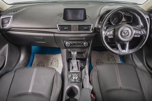 Хетчбэк Mazda Axela 2016 года, 1169000 рублей, Томск
