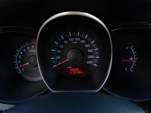 Хетчбэк Kia Rio 2014 года, 949000 рублей, Саратов