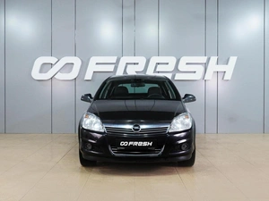 Хетчбэк Opel Astra 2013 года, 679000 рублей, Воронеж