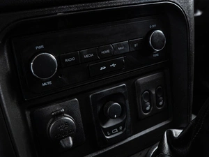 Внедорожник ВАЗ (LADA) Niva Travel 2023 года, 1290000 рублей, Волгоград