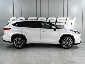 Внедорожник Toyota Highlander 2026 года, 5799000 рублей, Ростов-на-Дону